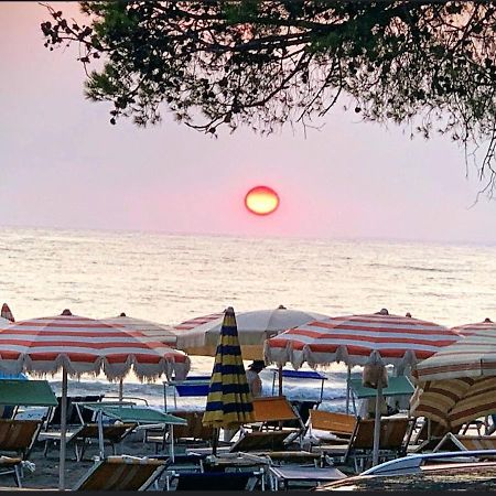 Beach Luxury Apartment Shengjin Lezhë Esterno foto